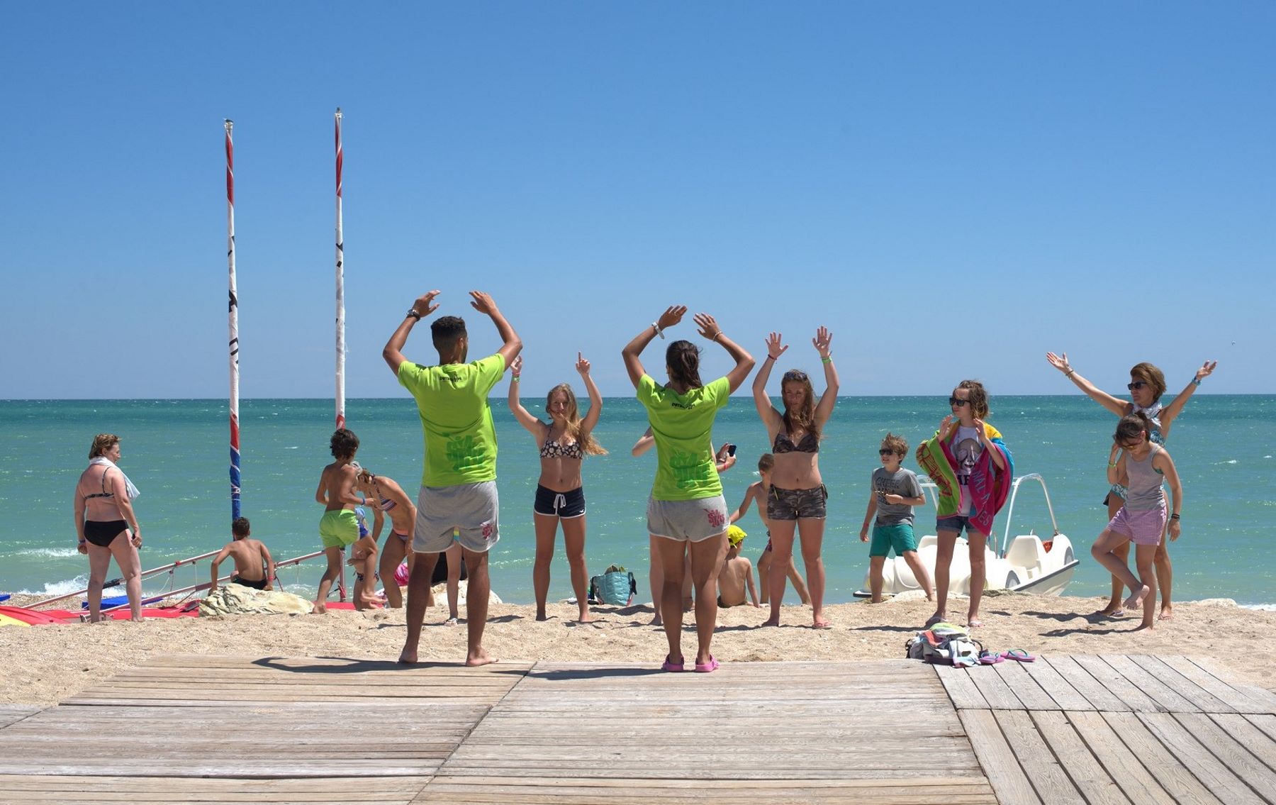 Animazione per bambini in spiaggia - Natural Village nelle Marche Natural Village - animazione per bambini in spiaggia