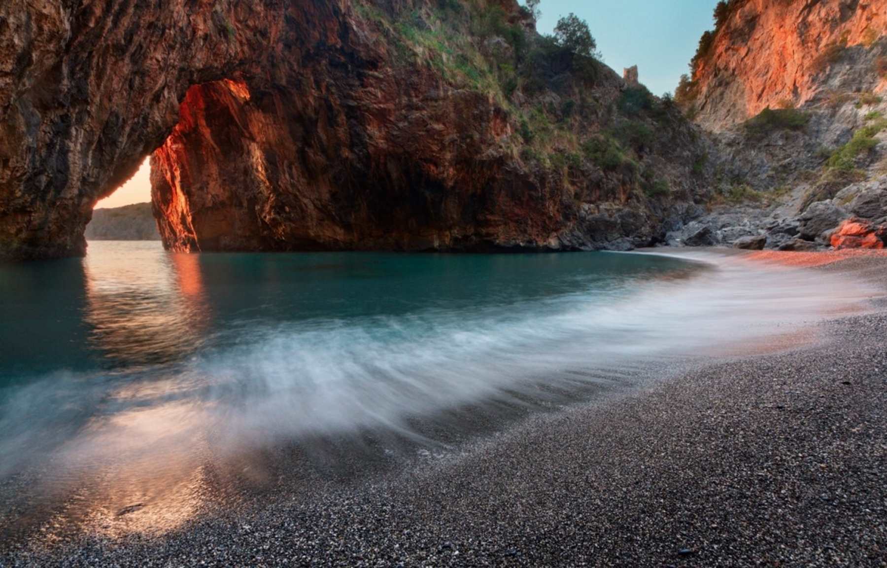 Spiaggia Arco Magno in Calabria con i bambini Torre Sant'Antonio - Spiaggia Arco Magno da visitare con i bambini