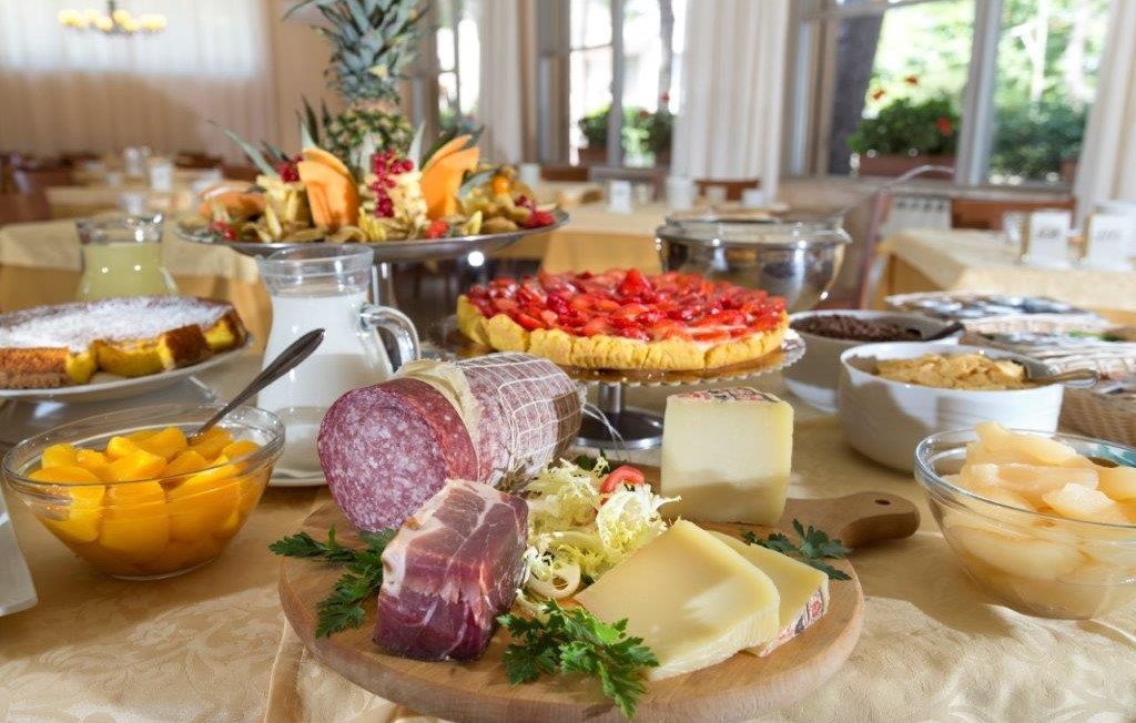 Colazione italiana e internazionale a buffet - Park Hotel Pineta per famiglie Park Hotel Pineta Cervia - Colazione a buffet per famiglie