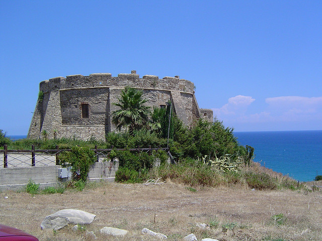 Torre Melissa in Calabria - Spiagge sullo Ionio in Calabria